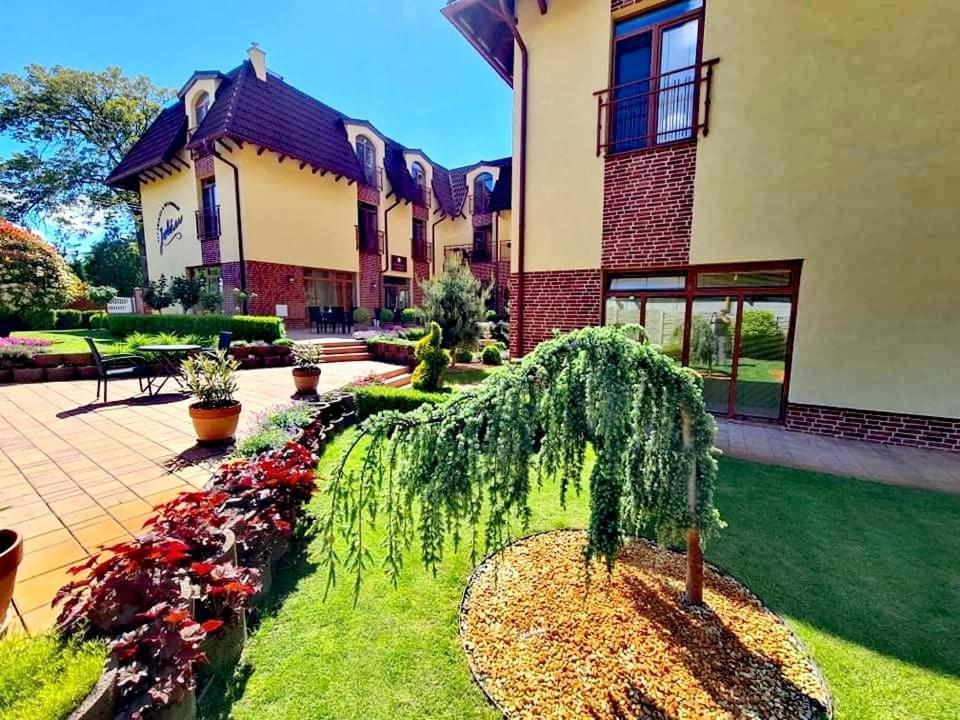 Jolán Pension&Restaurant Cicov Esterno foto