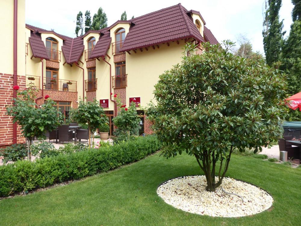 Jolán Pension&Restaurant Cicov Esterno foto