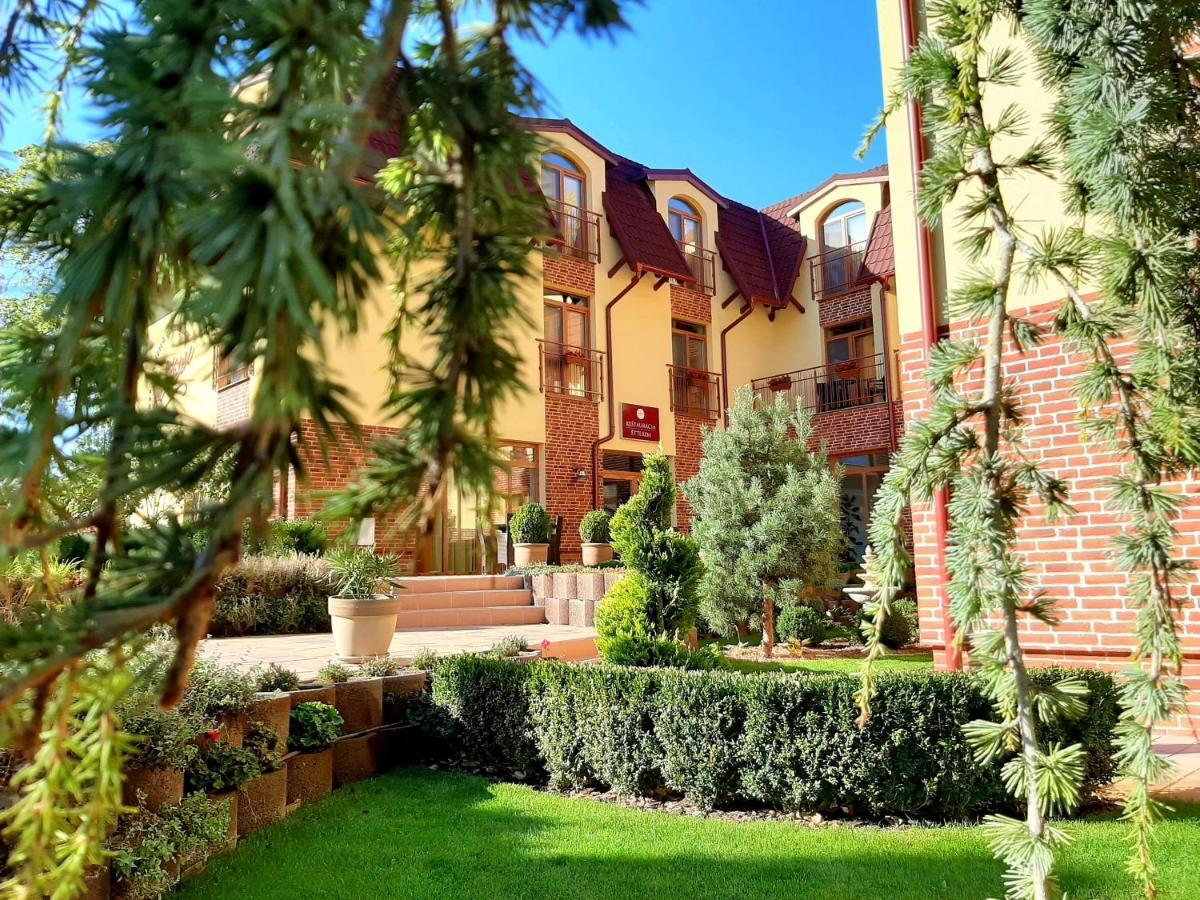 Jolán Pension&Restaurant Cicov Esterno foto