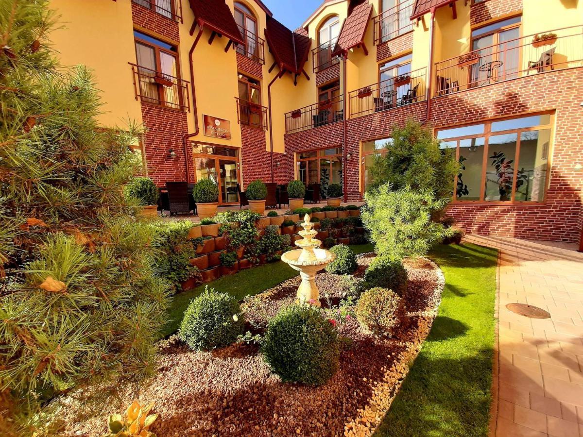 Jolán Pension&Restaurant Cicov Esterno foto